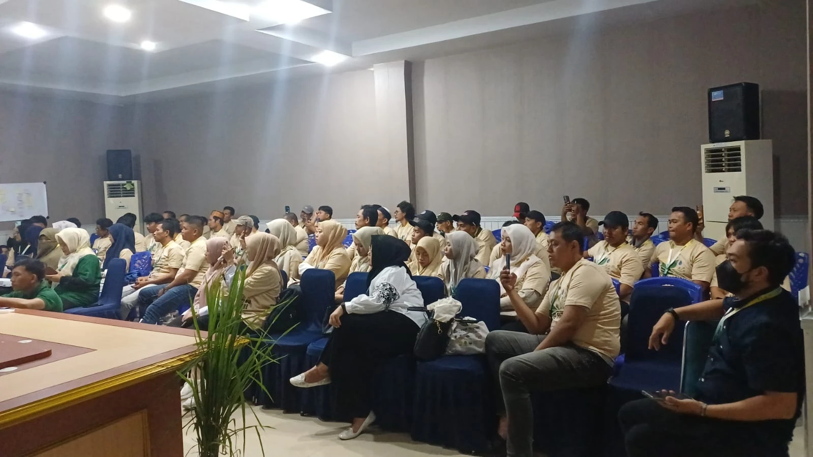 Sekitar 300 petani Sidrap mengikuti pelatihan Harvesting the Future untuk mempelajari pertanian berbasis data, Rabu (5/8/2026). (Foto: Ismail Basri).